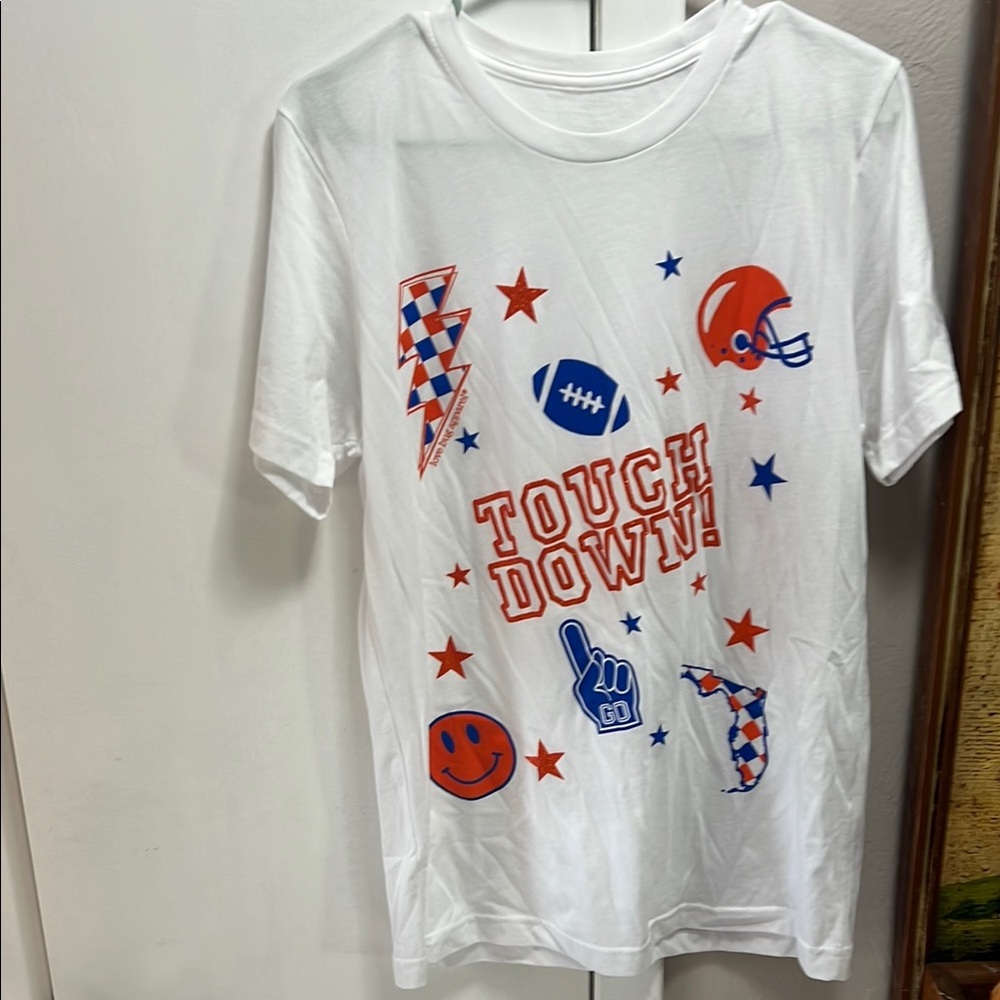 Women’s large Florida Gators gameday tee by Love Bug Apparel